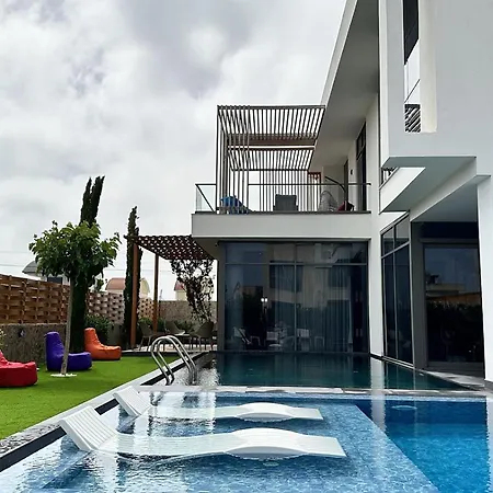וילה Casa Diva Luxury *